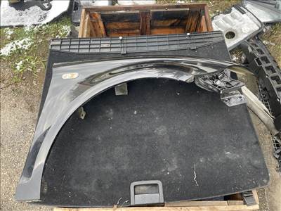 Seat Altea Jobb első sárvédő SZÍNKÓD: LC9Z