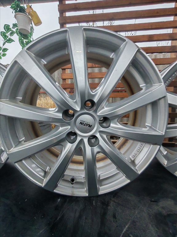  5x112   PLATIN   8J*18"  ET30   AGY 66,5mm    25000Ft/db 3. kép