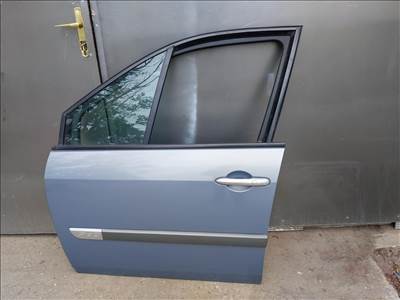 Renault Scénic 2, ajtók eladók.