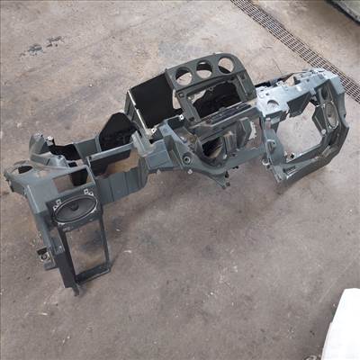 IVECO Daily 2000-2006 35C13 Műszerfal héj