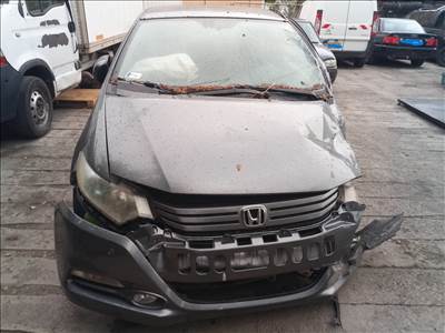 Honda Insight II bontott alkatrészei