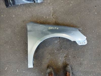 Volkswagen Golf 6 jobb első sárvédő. Íven van enyhe horpadás