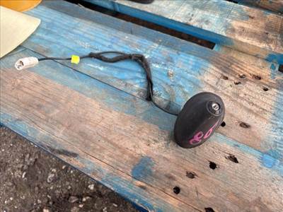 Peugeot 208 I PEUGEOT 208 Antenna 9674768980