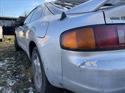 Toyota Celica bontott alkatrészei