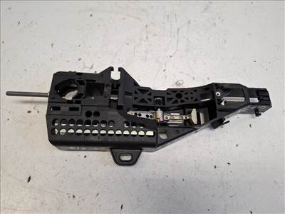 Renault Captur jobb hátsó kilincsfészek