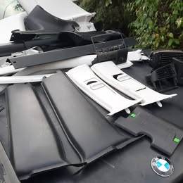 Volkswagen Golf III oszlop takarók, belső burkolat