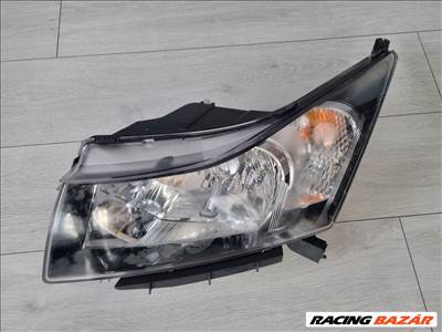 Chevrolet Cruze fényszóró 