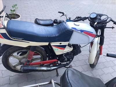 PUCH IMOLA RÉGI OLDTIMER GYORSASÁGI KISMOTOR NÉMET PAPIROKKAL TAPOLCÁN
