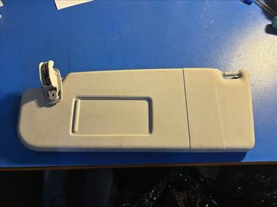 Skoda SUPERB II SKODA SUPERB II (3T4) Bal Napellenző 1z0857551