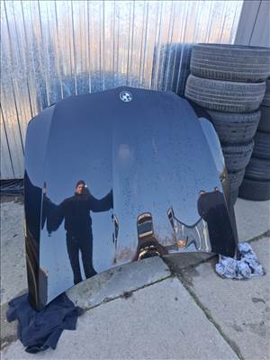 BMW E90 E91 facelift motorháztető. LCI géptető