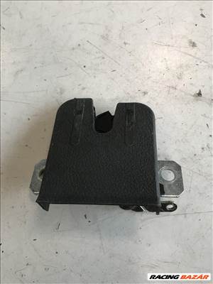 Volkswagen Polo IV 9N / csomagtér zár