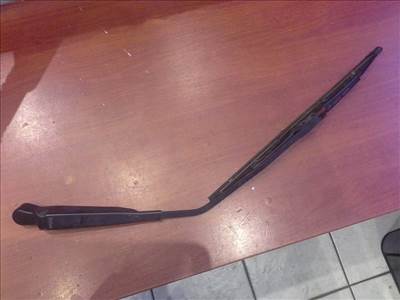 Opel Agila A hátsó ablaktörlő kar 9208204