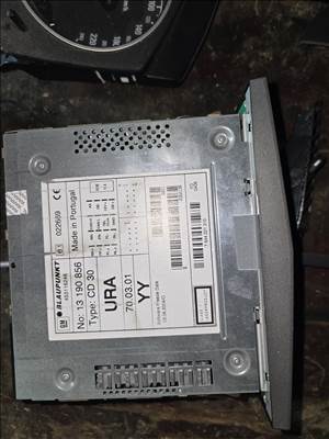 Opel Zafira B 1.9 CDTI rádió 