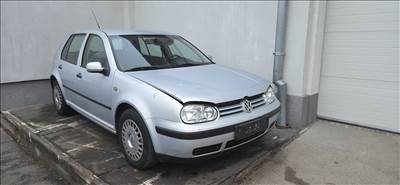 Volkswagen Golf IV (A4 Typ 1J) bontott alkatrészei AKQ DUW