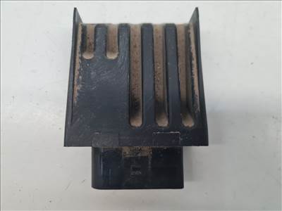 Volkswagen Golf VII 1.6 CR DDY üzemanyag szivattyú relé (28829) 5q0906121n