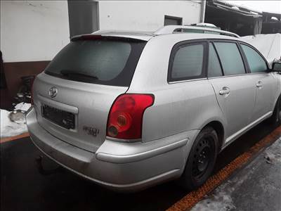 Toyota Avensis (T250) 2.0 D-4D Jobb első ajtó üresen