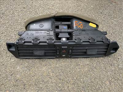 BMW E60 szellőzőrács Futár, utánvét megoldható!