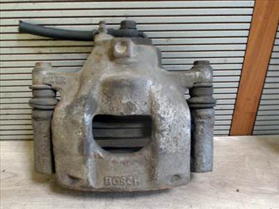 TOYOTA Aygo 2005.07.01-2008.12.31 Jobb első féknyereg munkahengerrel