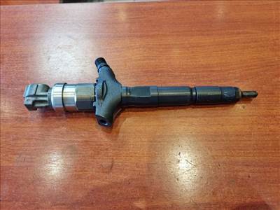 Opel Vectra C, Signum, RENAULT ESPACE, RENAULT VEL, SAAB 9-5 porlasztócsúcs (Motorkód: Y30DT) 8-97239161-7