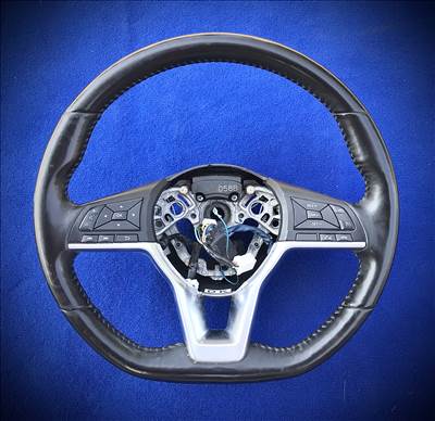 Eladó Qashqai J11, Micra VI, Xtrail T32, Leaf II. Note II, hibátlan  fúthető, rezgős kormány. 