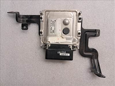 Hyundai i30 (GD) 1.4i G4FA motorvezérlő  391102bgb3