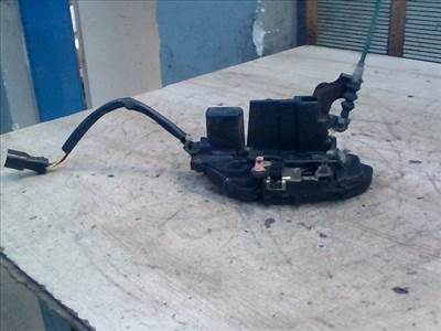 KIA CARNIVAL Bal első ajtó zárszerkezet központi záras