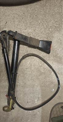 Opel Astra F bal első öv feszítő