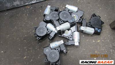 Mazda 5 (CR) bal oldali ablakemelő motor G22C5858X