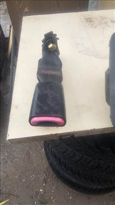 Chevrolet Epica Hátsó biztonsági őv csatt 