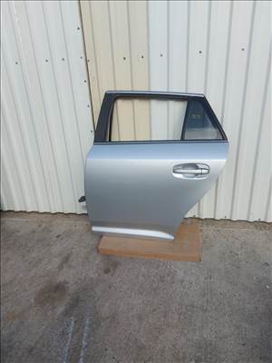 Toyota Avensis (T270) Bal hátsó ajtó 4126