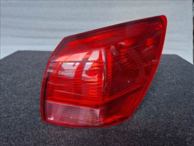 NISSAN QASHQAI J10 jobb hátsó lámpa 