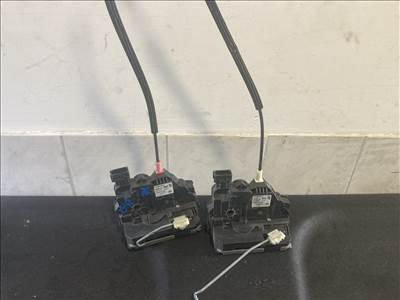 Opel Corsa E Corsa E ajtó zár centrál központi zár  13431840 13431845