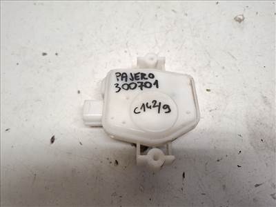 Mitsubishi Pajero Pinin  csomagtérajtózár motor