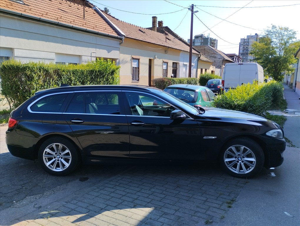 Eladó BMW 525d Touring (1995 cm³, 218 PS) (F10/F11) 3. kép
