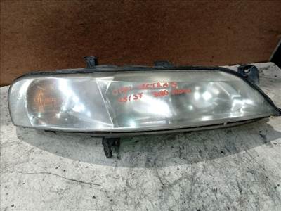 Opel Vectra B Jobb Fényszóró *135009*