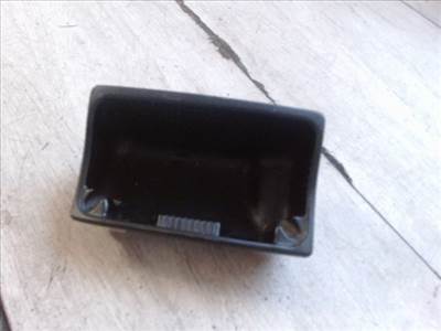 SEAT Arosa 2000.09.01- Hamutartó első