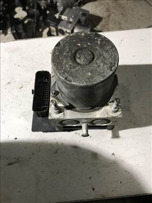 Audi A4 (B6/B7) 2,0 PD - ABS kocka