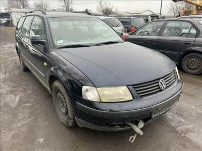 Volkswagen Passat B5 1.9 TDI -AHU-  bontott alkatrészei