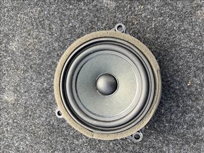 BMW X1 F48 hangszóró