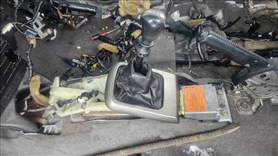 Nissan X-Trail (T30) Váltó kulissza 