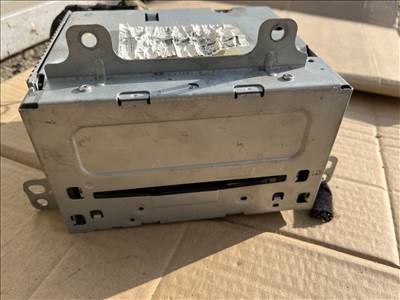 Opel Astra J rádió fejegység  mig475499