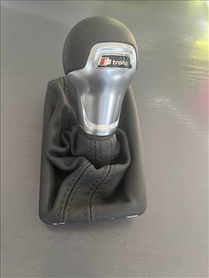 Audi A8 kormány és váltógomb