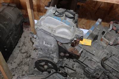 Toyota Yaris III. 1.5B 1NZ  fűzött blokk hengerfejjel 