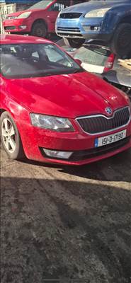 Skoda Octavia III bontott alkatrészei