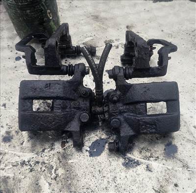 Nissan X-Trail (T30) Hátsó féknyereg 