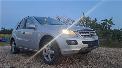 Mercedes ML 320 bontott alkatrészei