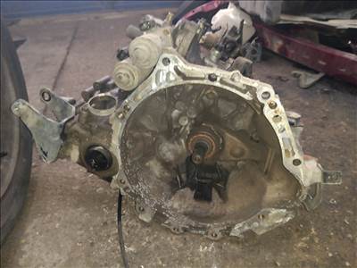 Toyota Corolla E12J MMT váltó