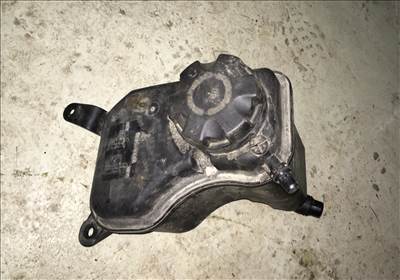 BMW 1-es sorozat E81, E82, E87, E88 tágulási tartály