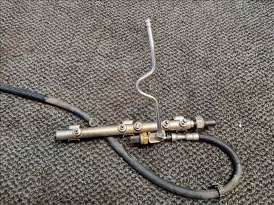 BMW 3 (E90, E91, E92, E93), BMW 1 (E81, E82, E87, E88) közös nyomócső (motorkód: N43B16AA)