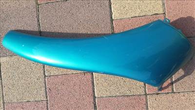 Piaggio Free ülés alatti idom bal